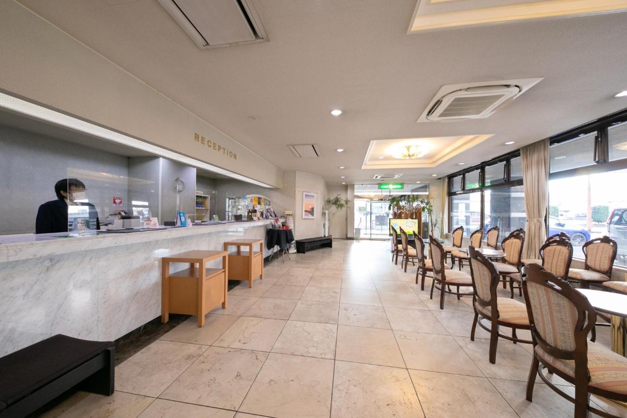 Miyakonojō Main Hotel - Vacation Stay 82546 מראה חיצוני תמונה