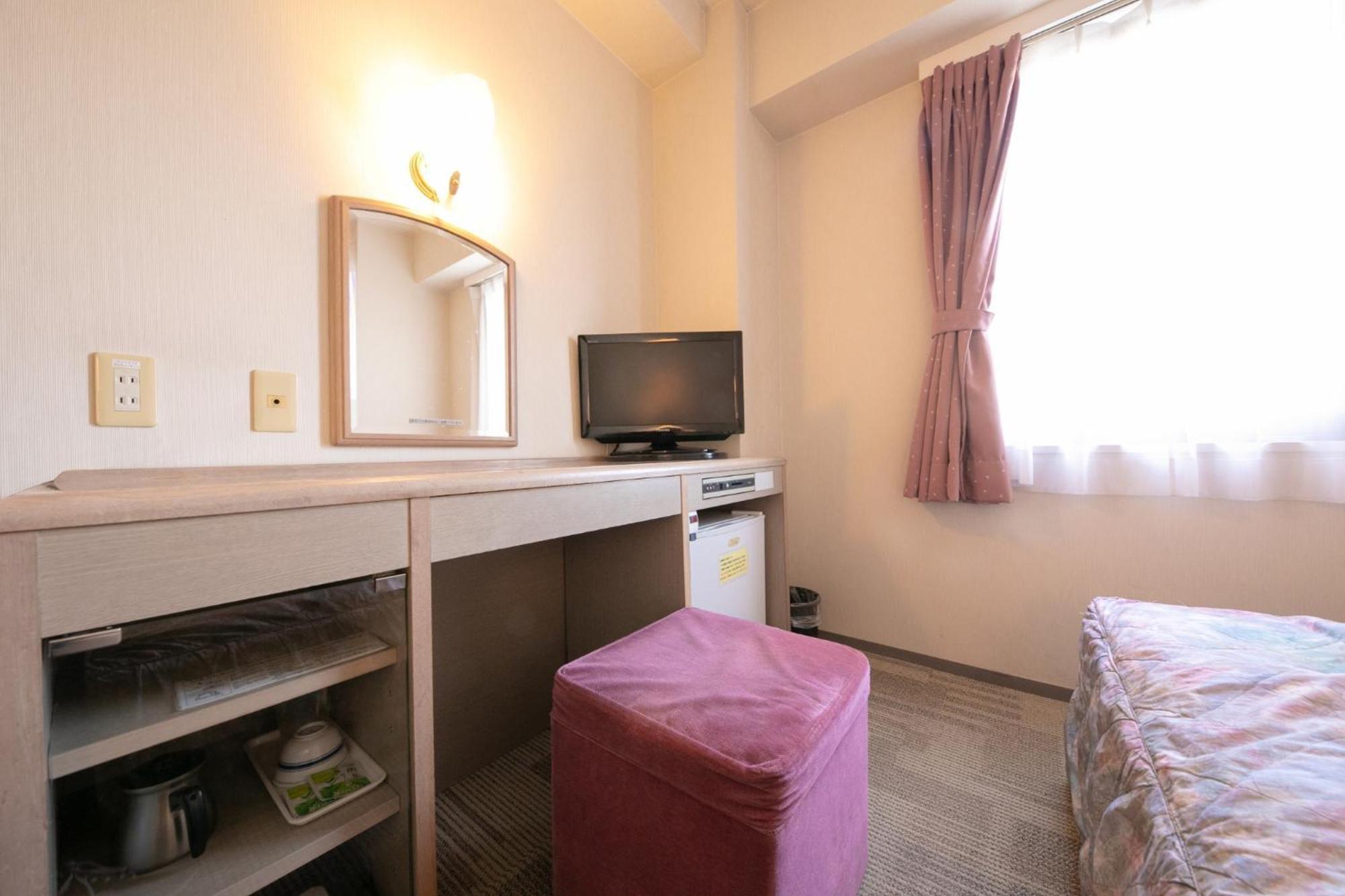 Miyakonojō Main Hotel - Vacation Stay 82546 מראה חיצוני תמונה
