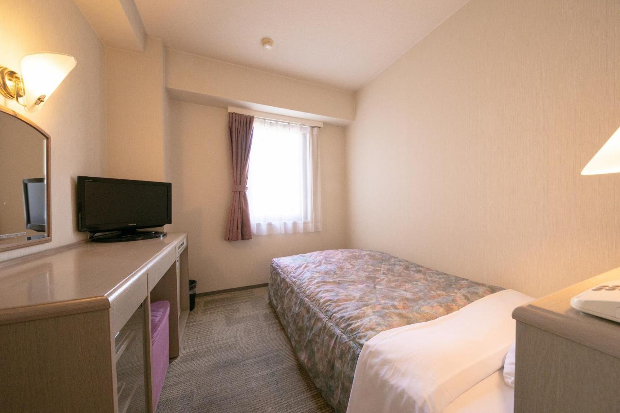 Miyakonojō Main Hotel - Vacation Stay 82546 מראה חיצוני תמונה